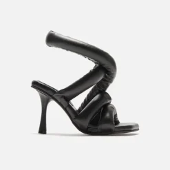Circular Heel