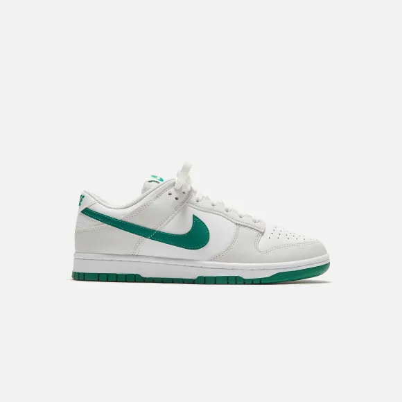 Dunk Low Retro