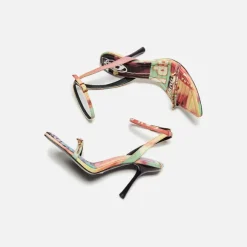 D-Vina Charm Sandal