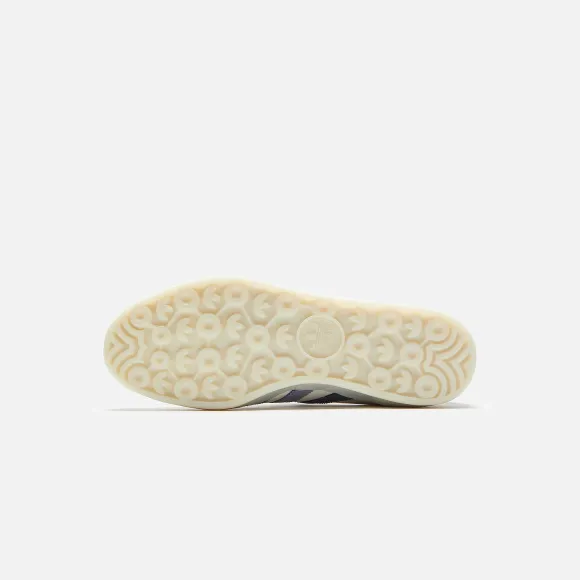Gazelle Indoor