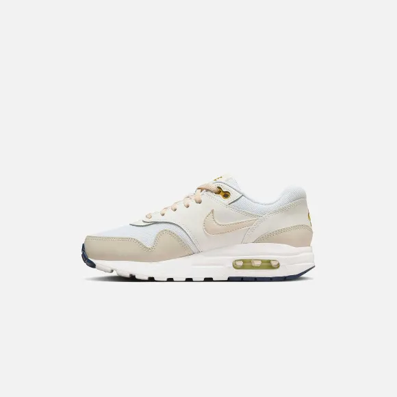 Grade School Air Max 1