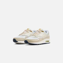 Grade School Air Max 1