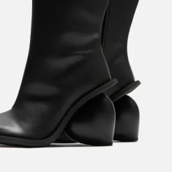 Love Boot
