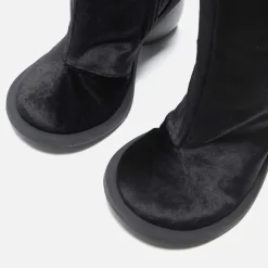 Love Boot