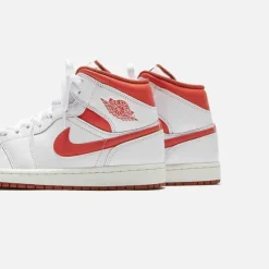 Nike Air 1 Mid Se