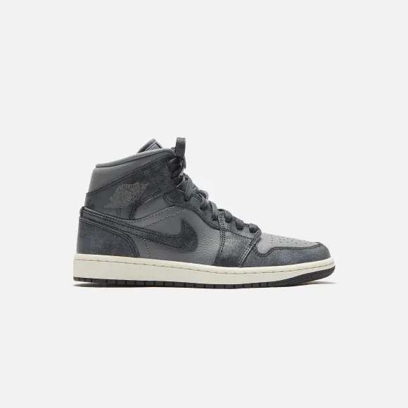 Nike Wmns Air 1 Mid Se