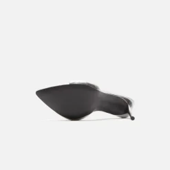 Saint Slipper