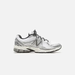 860V2