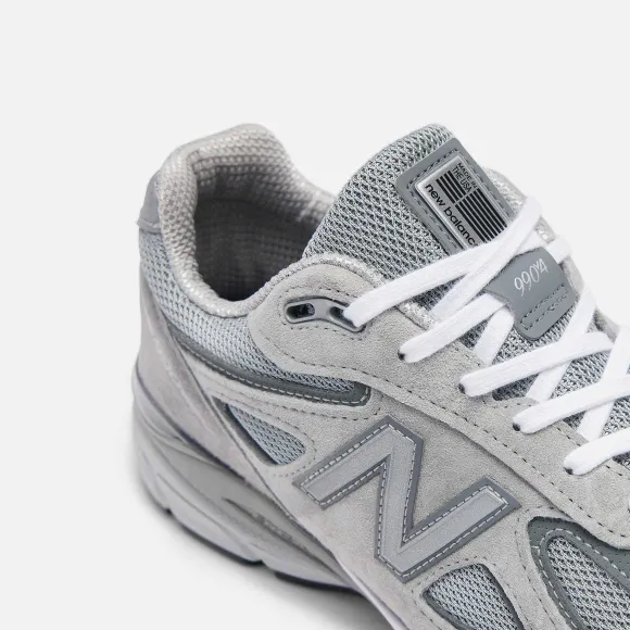 990V4