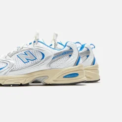 Wmns 530