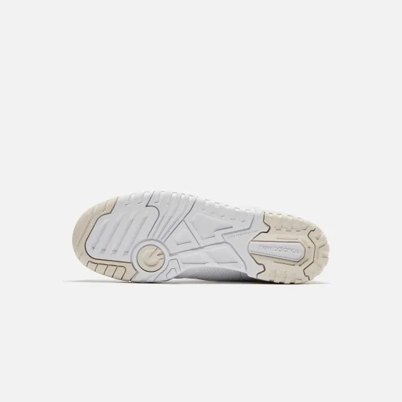 Wmns 550