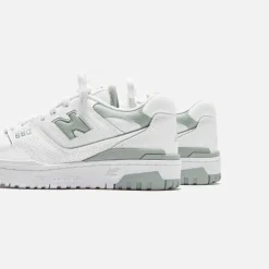 Wmns 550