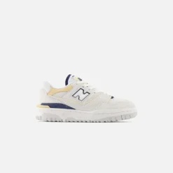 Wmns 550