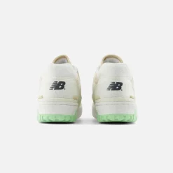 Wmns 550