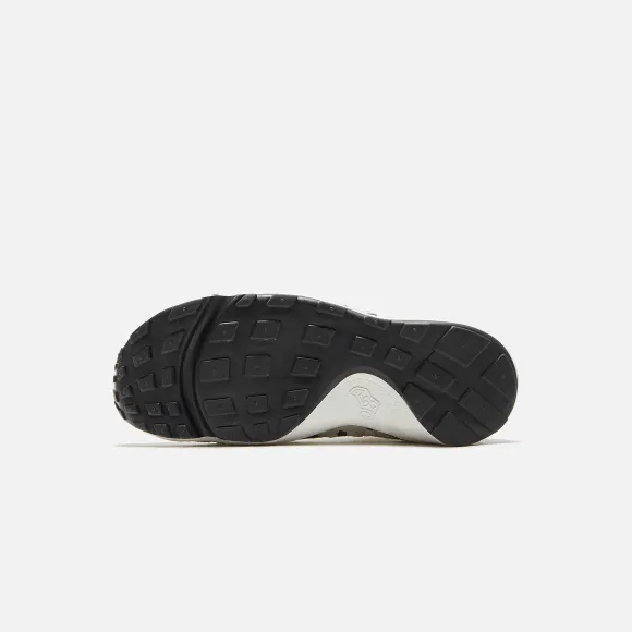 Wmns Air Footscape Woven