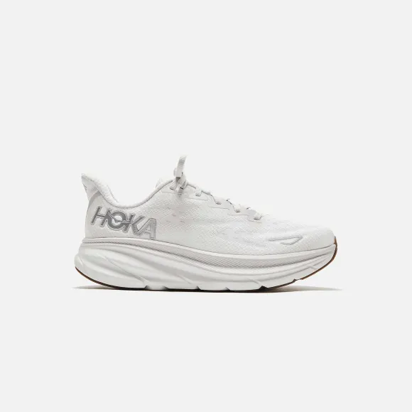 Wmns Clifton 9