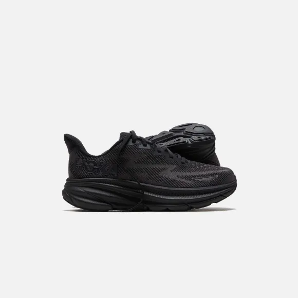 Wmns Clifton 9