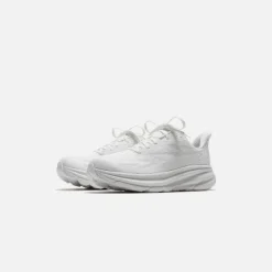 Wmns Clifton 9