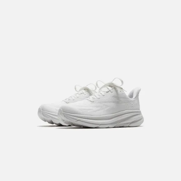 Wmns Clifton 9