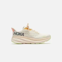 Wmns Clifton 9