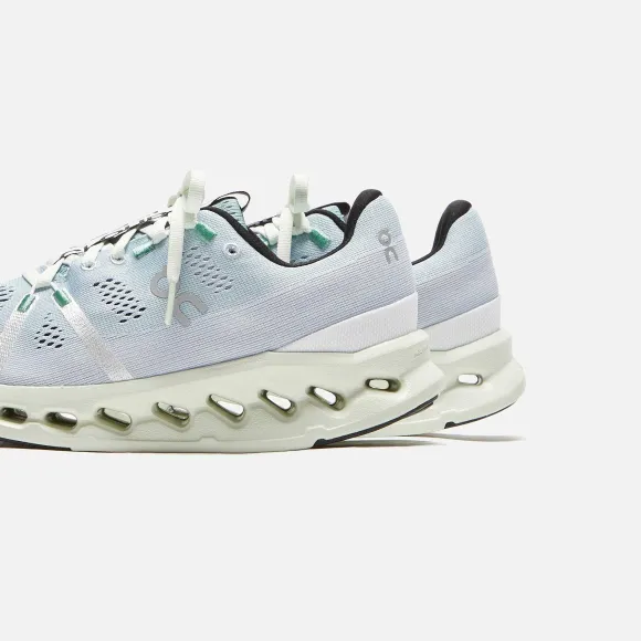 Wmns Cloudsurfer