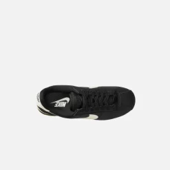 Wmns Cortez 23
