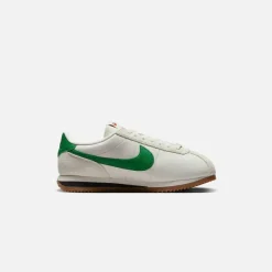 Wmns Cortez 23