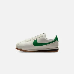 Wmns Cortez 23