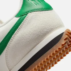 Wmns Cortez 23