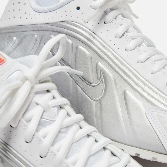 Wmns Shox R4