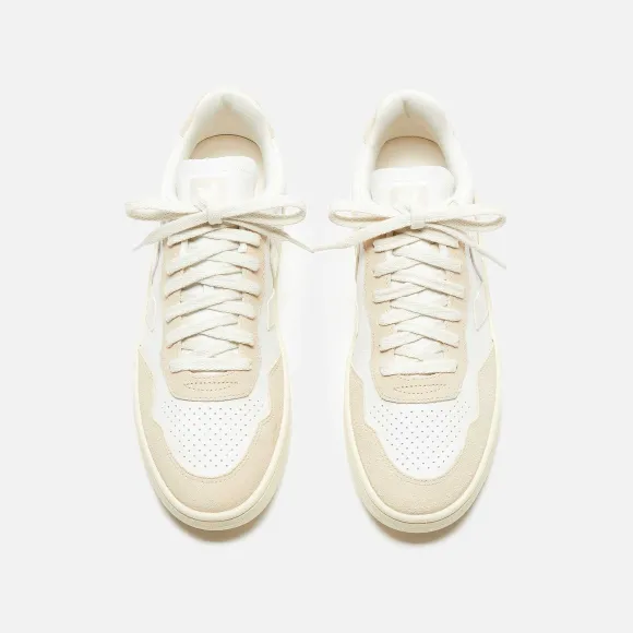 Wmns V-90