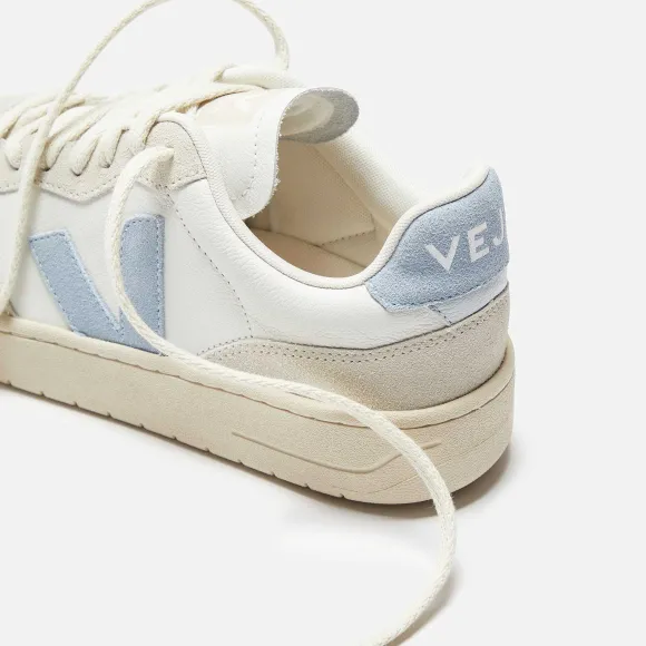 Wmns V-90