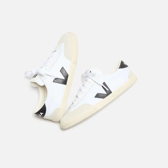 Wmns Volley